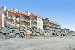 Photo #2: 260013148 Listing