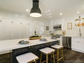 Photo #3: 260013171 Listing