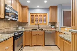 Photo #5: 260013179 Listing