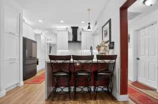 Photo #6: 260013180 Listing