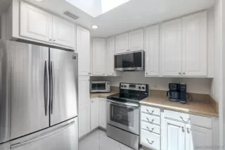 Photo #3: 260013198 Listing 
