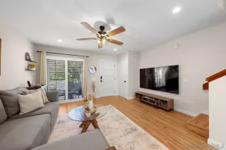 Photo #3: 260013217 Listing