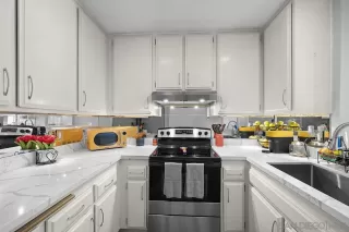 Photo #4: 260013234 Listing
