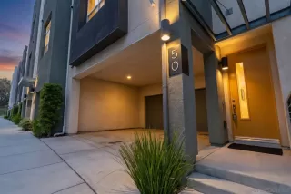 Photo #1: 260013268 Listing