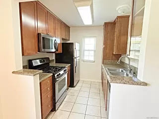 Photo #5: 260013301 Listing