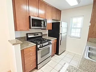 Photo #6: 260013301 Listing
