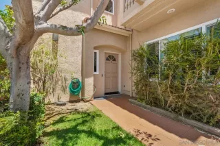 Photo #5: 260013326 Listing