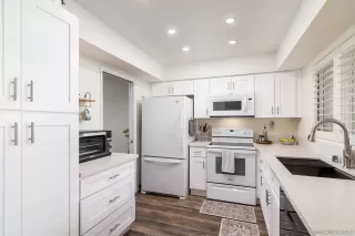 Photo #5: 260013333 Listing