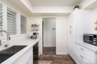 Photo #6: 260013333 Listing