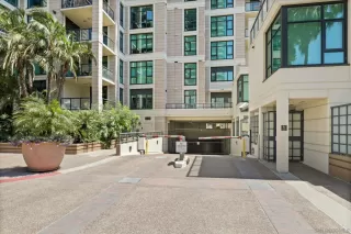 Photo #1: 260013389 Listing