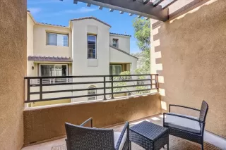 Photo #5: 260013403 Listing