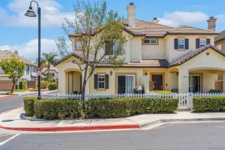 Photo #3: 260013413 Listing