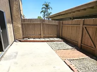 Photo #2: 260013419 Listing