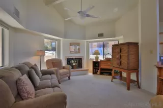 Photo #2: 260013425 Listing