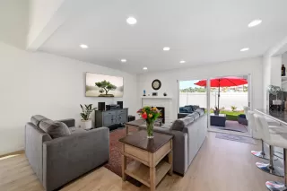 Photo #1: 260013433 Listing 