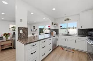 Photo #6: 260013433 Listing 