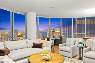 Photo #1: 260013435 Listing 