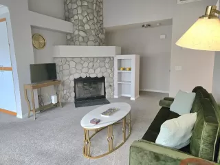 Photo #1: 260013488 Listing 