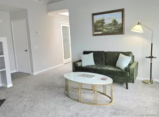 Photo #2: 260013488 Listing 