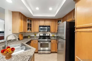 Photo #2: 260013492 Listing 