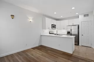 Photo #3: 260013510 Listing 