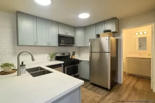 Photo #2: 260013527 Listing