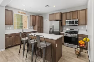Photo #6: 260013579 Listing 