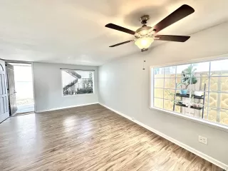 Photo #4: 260013603 Listing 