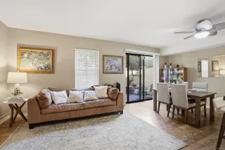 Photo #5: 260013607 Listing 