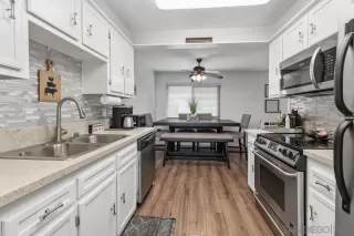 Photo #1: 260013647 Listing 