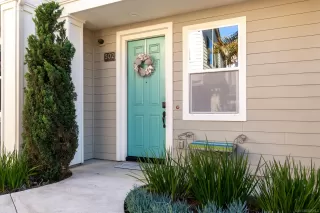 Photo #1: 260013648 Listing 