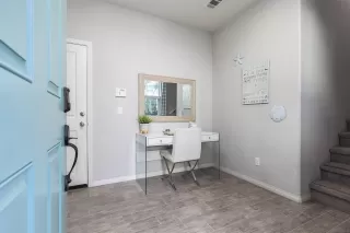 Photo #2: 260013648 Listing 