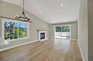 Photo #4: 260013696 Listing