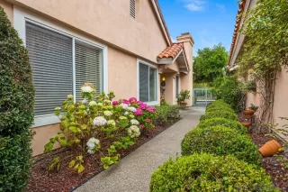 Photo #4: 260013704 Listing