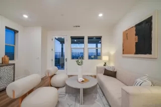 Photo #2: 260013715 Listing 