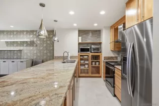 Photo #4: 260013722 Listing 