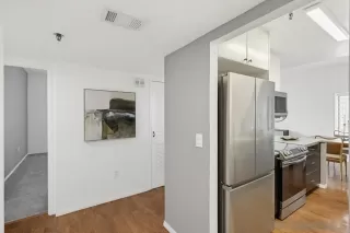 Photo #2: 260013746 Listing