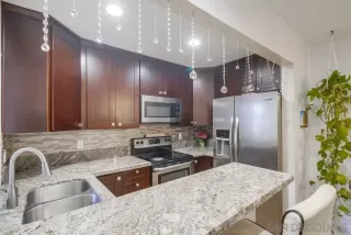 Photo #3: 260013772 Listing