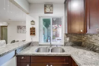 Photo #4: 260013772 Listing