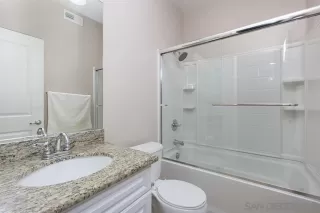 Photo #5: 260013779 Listing 
