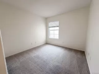 Photo #3: 260013797 Listing