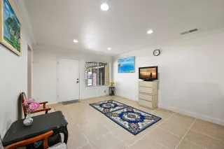 Photo #6: 260013825 Listing
