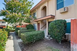 Photo #1: 260013829 Listing