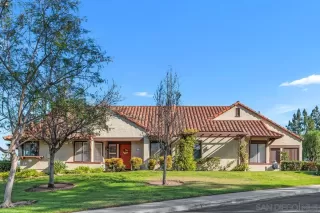 Photo #2: 260013841 Listing