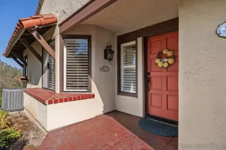 Photo #3: 260013841 Listing