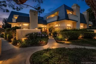 Photo #1: 260013849 Listing