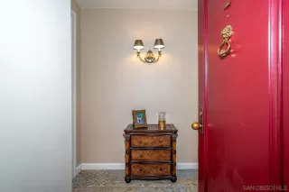 Photo #5: 260013859 Listing