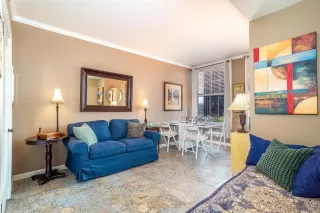 Photo #6: 260013859 Listing