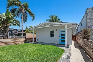 Photo #1: 260013861 Listing