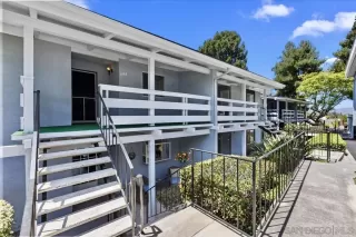 Photo #3: 260013894 Listing